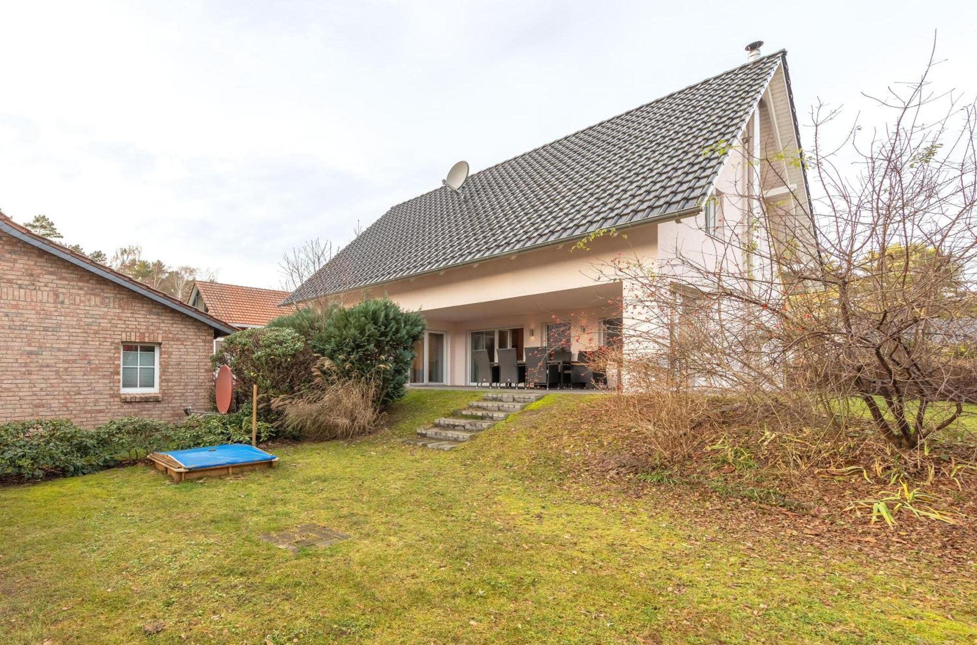 Ferienhaus Daniela Mit Terrasse Und Garten Silz  Bagian luar foto